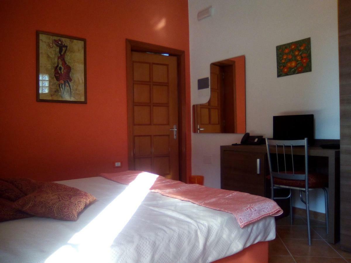Bed and Breakfast Casa te la Bradamante Magliano Exterior foto